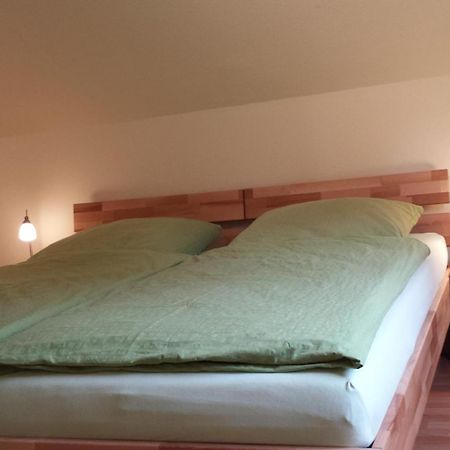 Pension Wauri , Ferienwohnung ' SCHWÄBISCHE ALB ' , Mansarden - Wohnung Waldenbuch Exterior foto