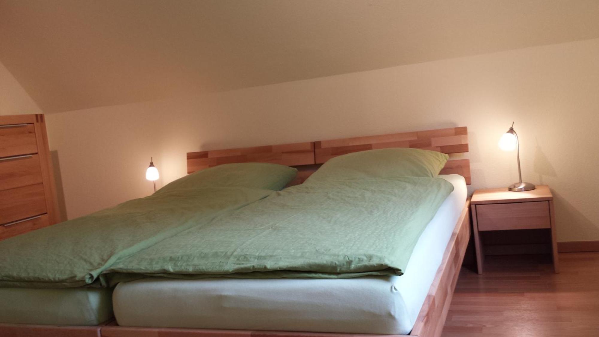 Pension Wauri , Ferienwohnung ' SCHWÄBISCHE ALB ' , Mansarden - Wohnung Waldenbuch Exterior foto