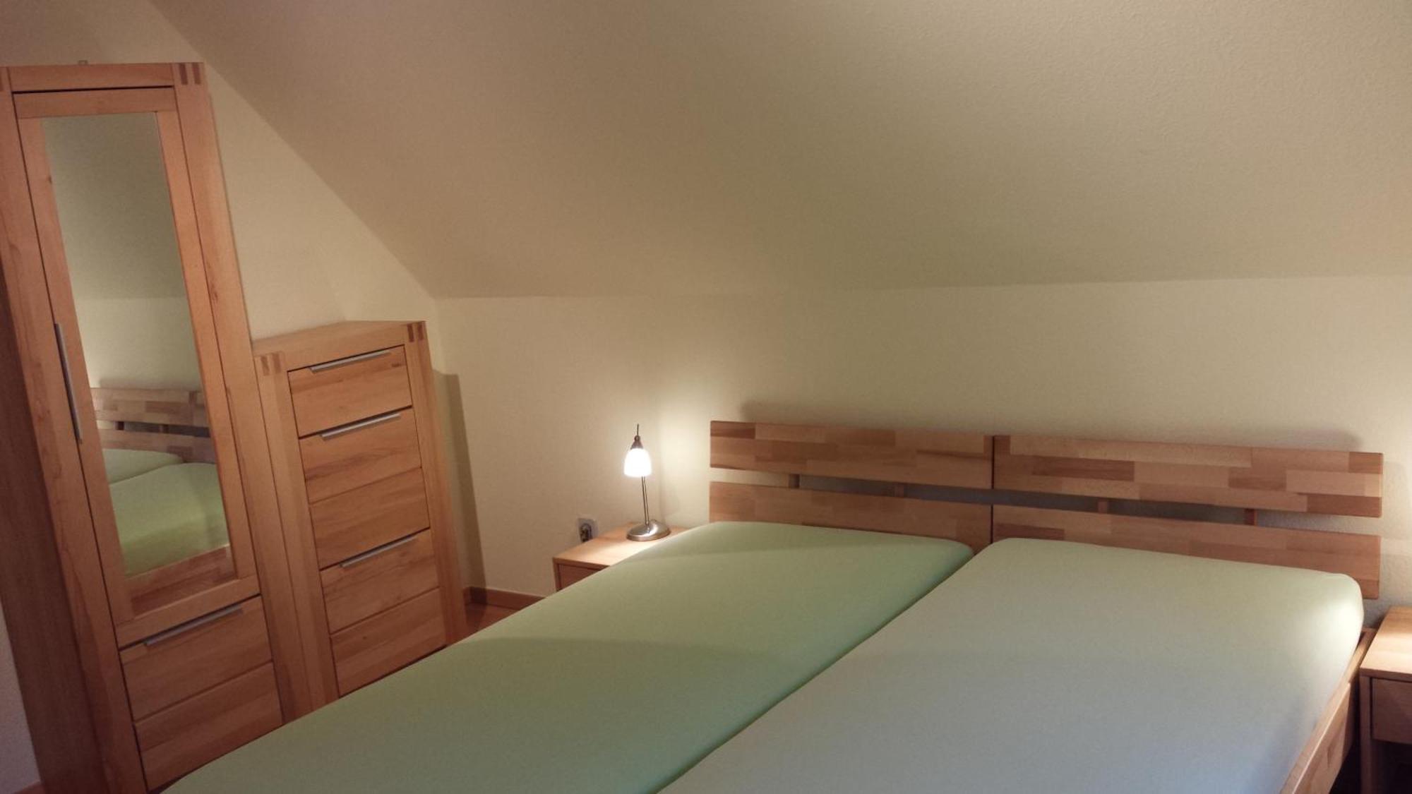 Pension Wauri , Ferienwohnung ' SCHWÄBISCHE ALB ' , Mansarden - Wohnung Waldenbuch Exterior foto