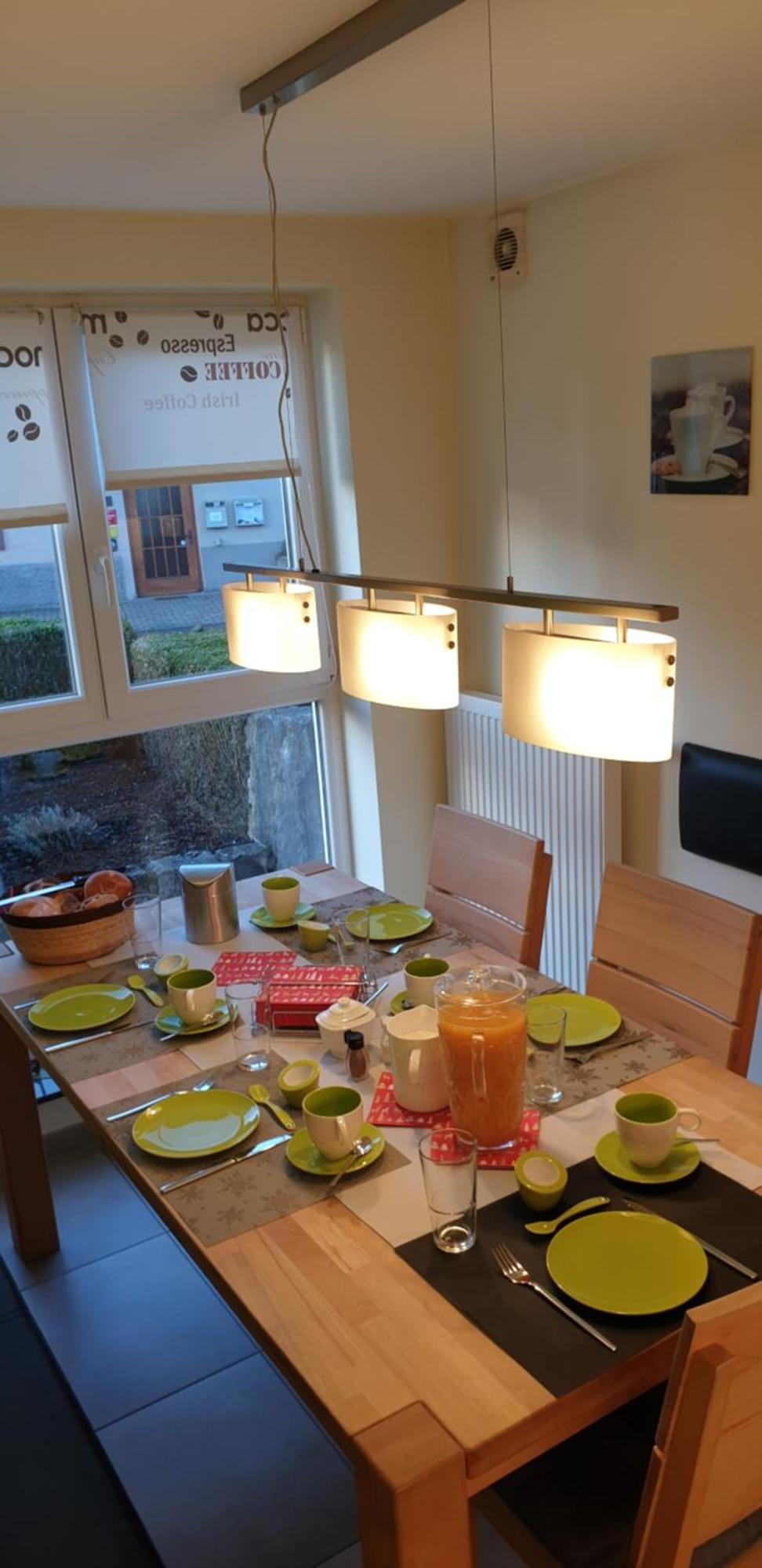 Pension Wauri , Ferienwohnung ' SCHWÄBISCHE ALB ' , Mansarden - Wohnung Waldenbuch Exterior foto