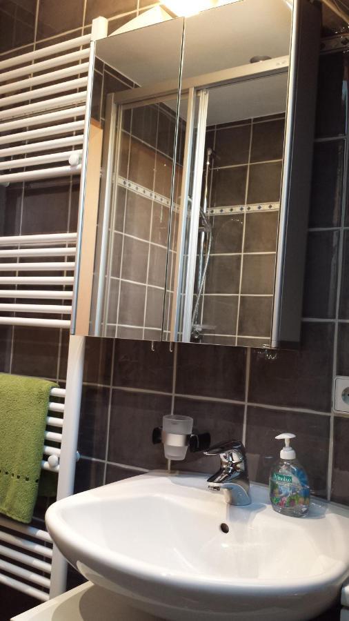 Pension Wauri , Ferienwohnung ' SCHWÄBISCHE ALB ' , Mansarden - Wohnung Waldenbuch Exterior foto